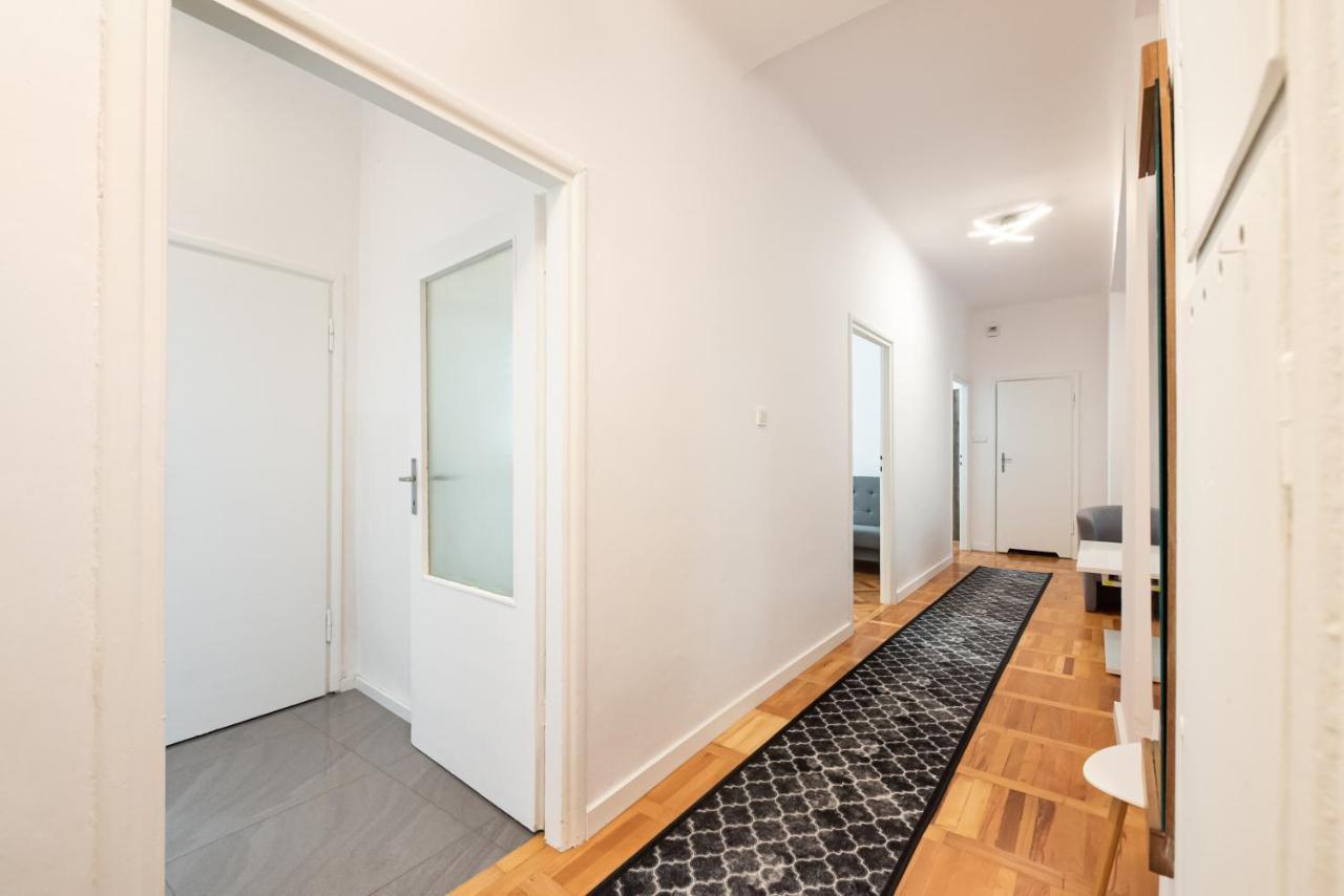 Plac Zbawiciela 3-Bedroom Apartment Warszawa Eksteriør billede