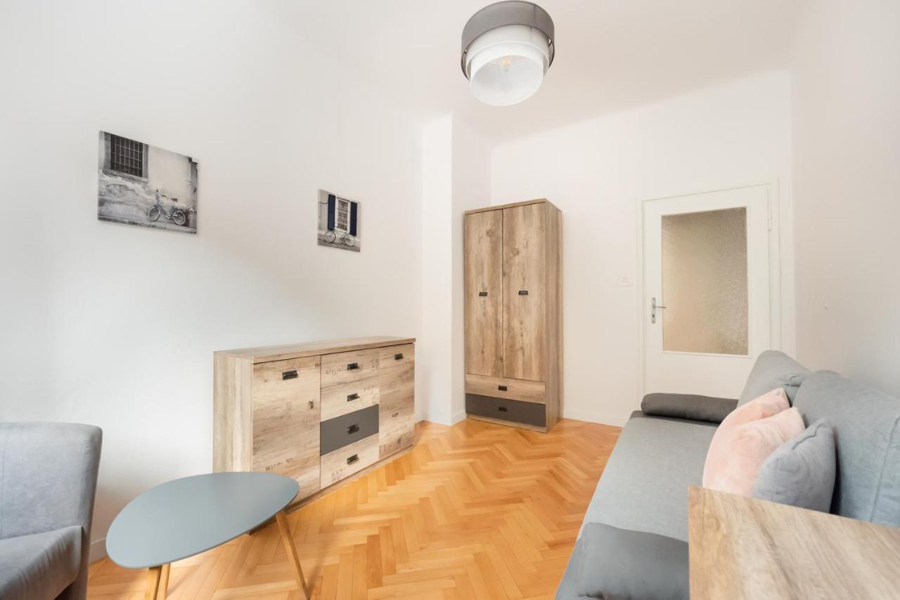 Plac Zbawiciela 3-Bedroom Apartment Warszawa Eksteriør billede